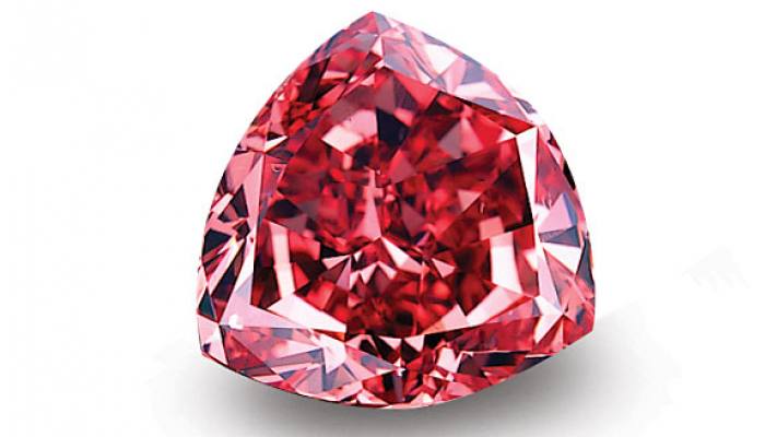 The-Moussaieff-Red-Diamond